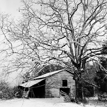 Barn in Snow_1